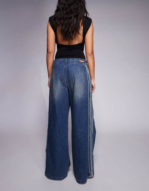 Abrand Jeans – 99 – Mellanblå, tvättade och superbaggy jeans med sidoränder, 2 av 5