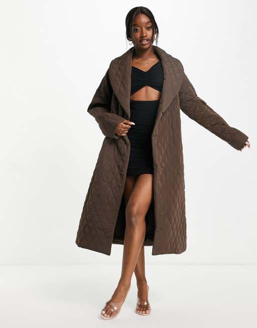 Abrigo color chocolate acolchado de 4th & Reckless