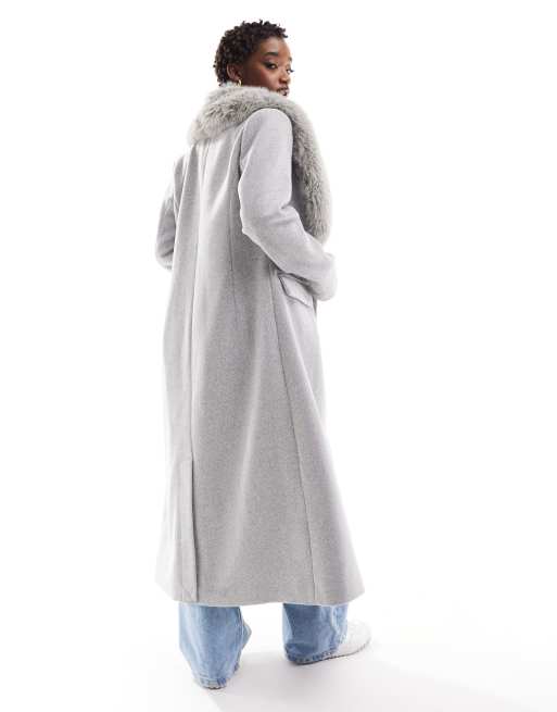 Abrigo de sastre gris claro con cuello de piel sintética de River Island, 4 de 4