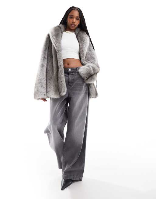 Abrigo gris a rayas con ribetes de estilo vintage de piel sintética de ASOS DESIGN Tall, 3 de 4