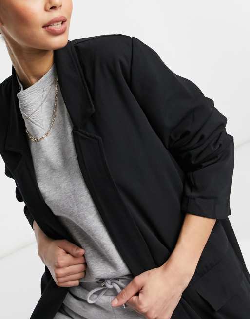 Abrigo largo negro con diseño suave de ASOS DESIGN Tall, 3 de 4