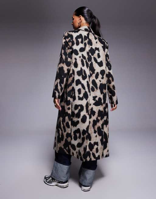 Abrigo marrón con estampado de leopardo y doble botonadura de tejido cepillado de River Island, 3 de 4