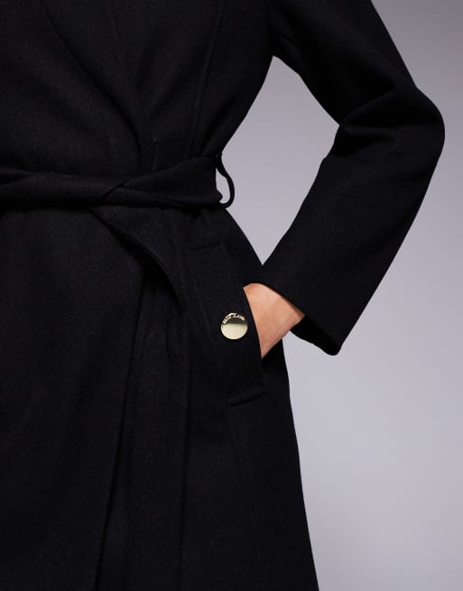 Abrigo negro cruzado con detalle de muesca y cinturón de River Island, 3 de 4