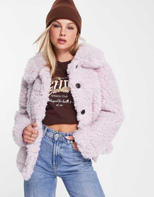 Abrigo rosa pastel de tejido tipo peluche de Vero Moda