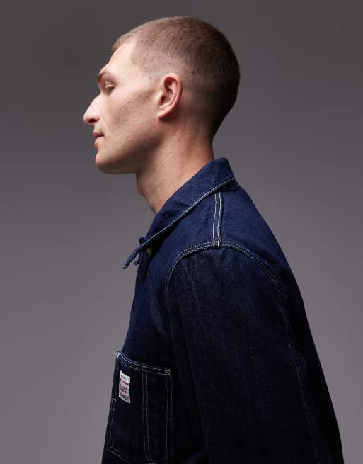 Abrigo vaquero unisex con lavado oscuro Berkley de la colección cápsula Workwear de Levi's, 5 de 5