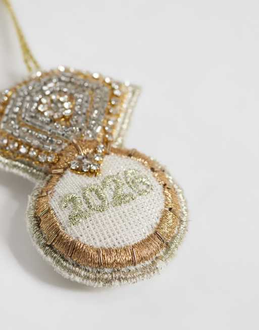Accessorize 2026 engagment ring christmas tree decoration, 2 of 3
