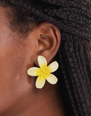 Accessorize - Auffällige Lotus-Ohrringe in Gelb
