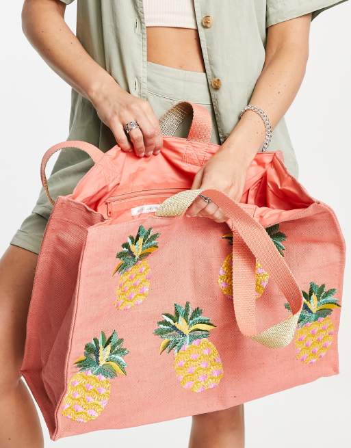 accessorize beach bag