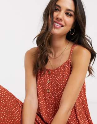 how to accessorize a red jumpsuit