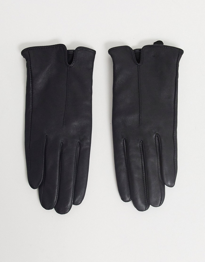 Accessorize black leather gloves