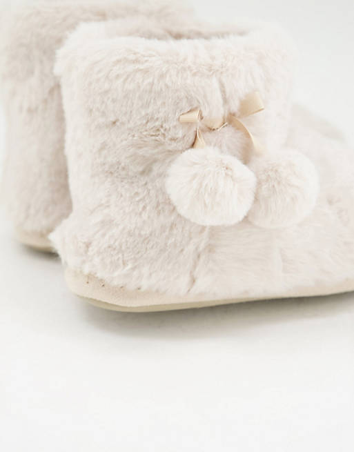 Women Slippers/Accessorize boot slipper in cream faux fur 
