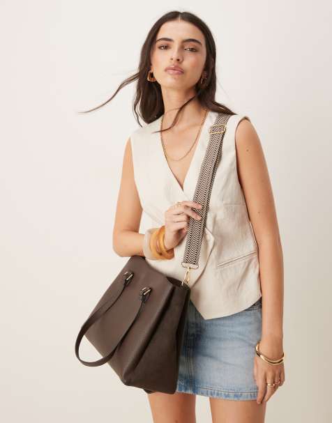 Accessorize - Borsa da spalla in camoscio sintetico color marrone cioccolato - view 1