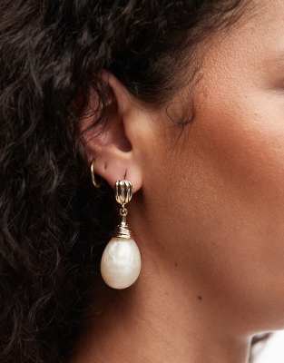 Accessorize - Breite, goldfarbene Kunstharz-Hängeohrringe mit Mondstein-Anhängern