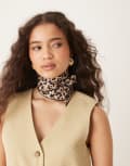 [Accessorize] Accessorize cheetah print neckerchief in brown No Size BROWN