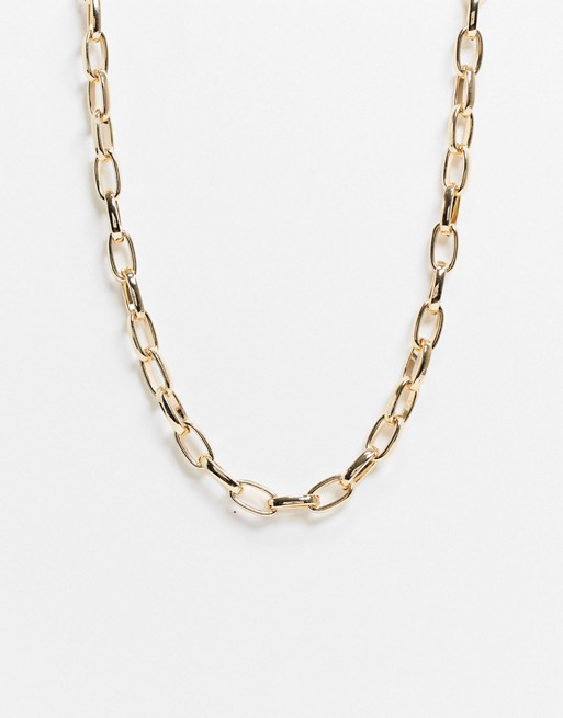 Accessorize chunky chain necklace in gold