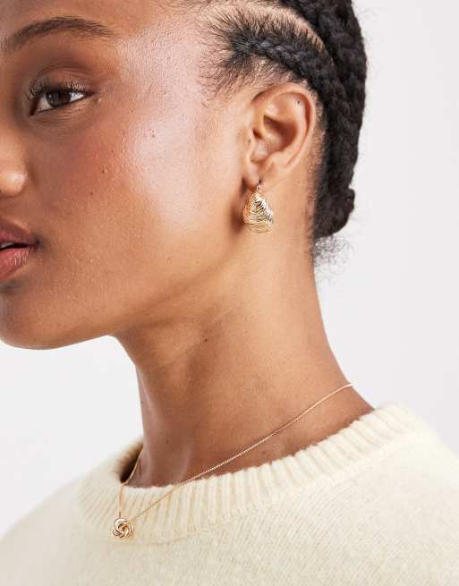 Accessorize croissant wire hoop earrings in gold tone, 3 of 3
