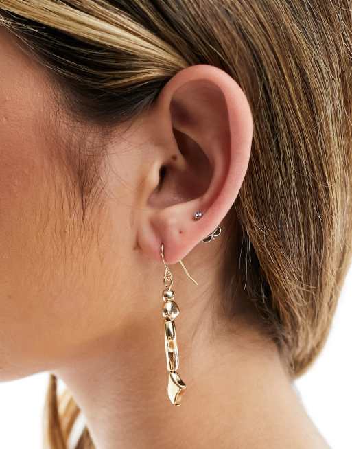 Accessorize – Długie faliste kolczyki w kolorze złotym