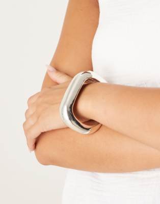 Accessorize - Eckige, klobige Armspange in Silberoptik