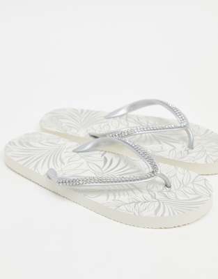 accessorize flip flops sale