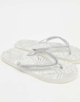 accessorize flip flops sale