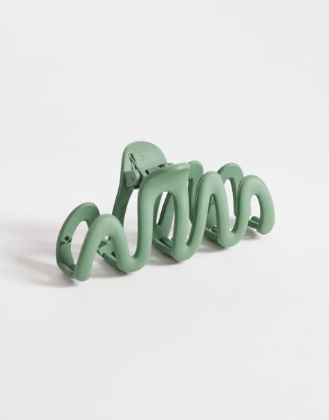 Accessorize extra large matte wiggle hair claw clip in green - view 1