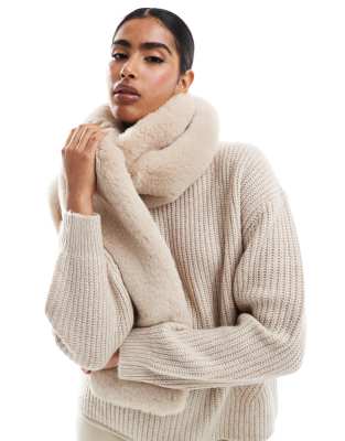 Accessorize faux fur scarf in cream-White