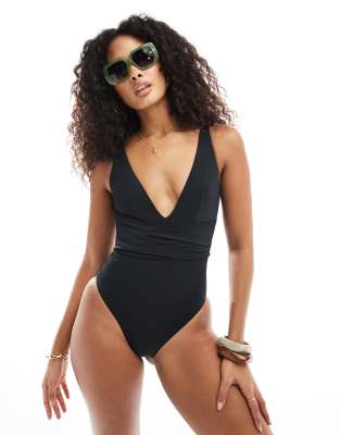 Accessorize - Formender Badeanzug in Schwarz mit Wickeldetail und tiefem Ausschnitt