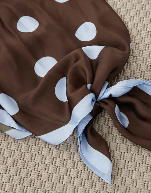Accessorize - Foulard carré en satin à pois - Marron chocolat, 2 de 3