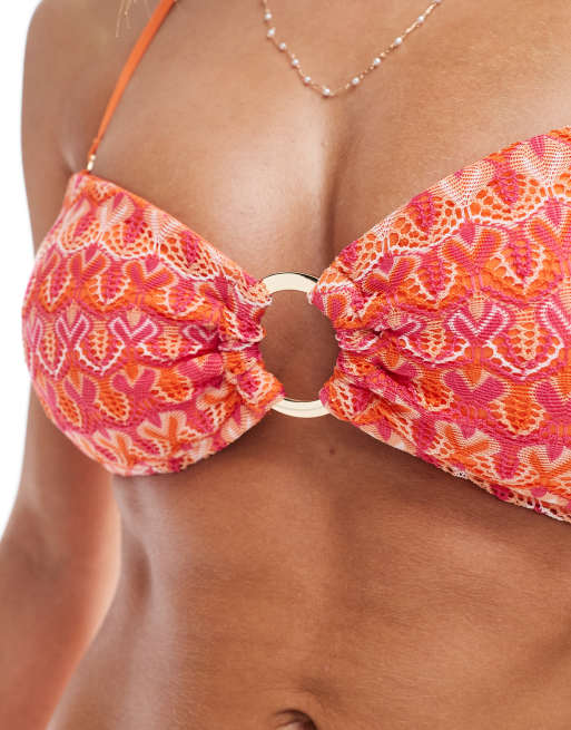 Accessorize - Gehaakte bandeau bikinitop in roze met goudkleurig hardware, 2 van 4