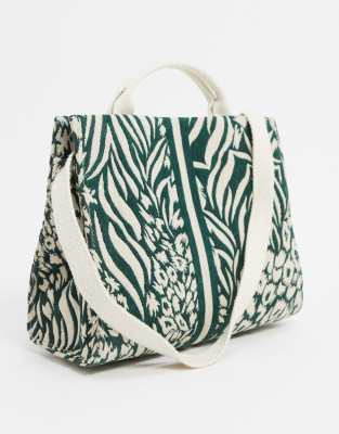 accessorize tote bag