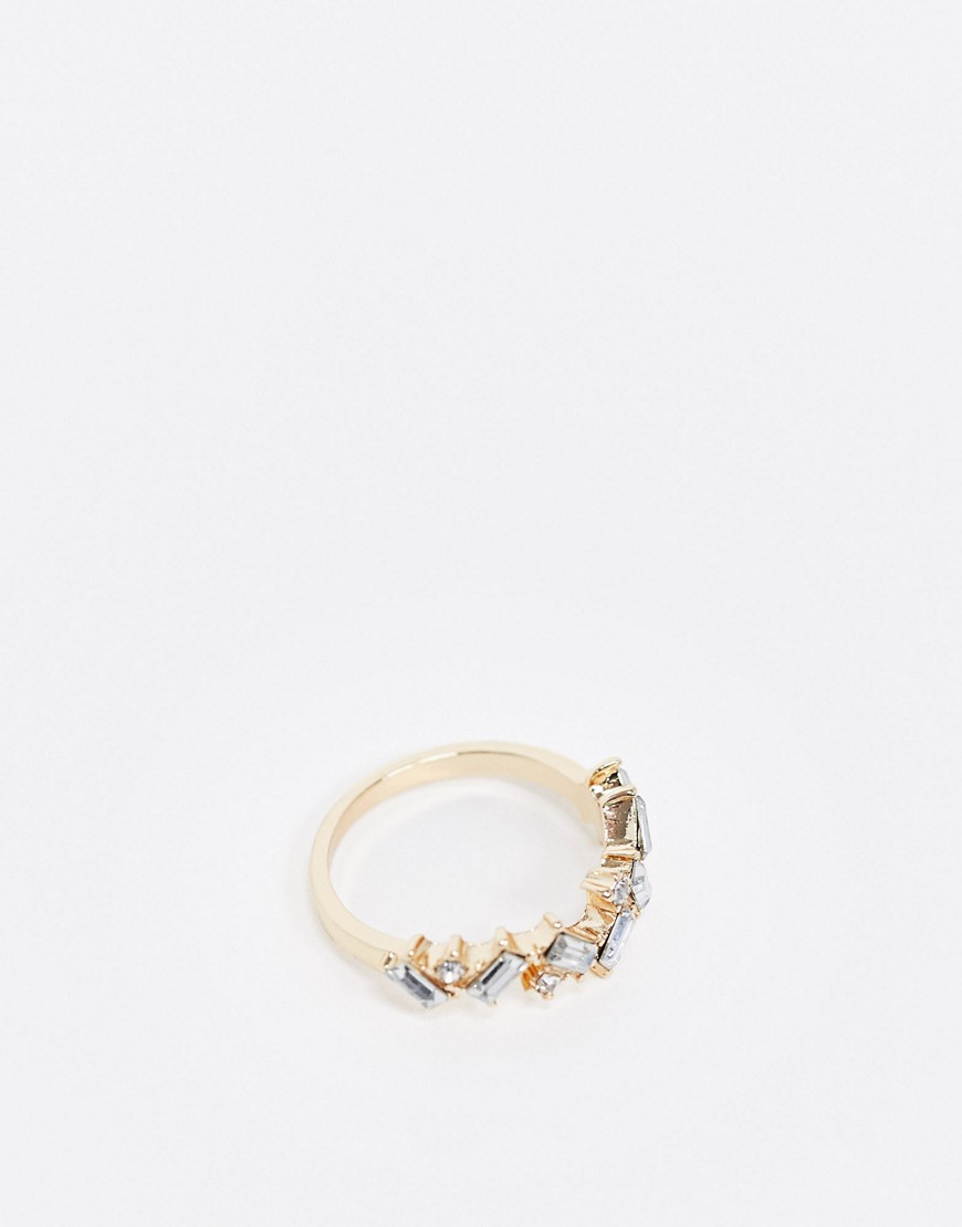 Accessorize – Guldfärgad ring med genomskinliga smyckesstenar