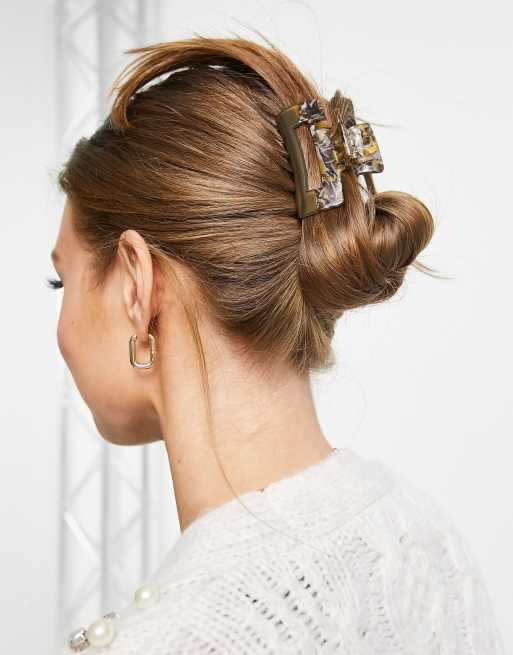 Accessorize hair claw in contrast green tortoise shell 