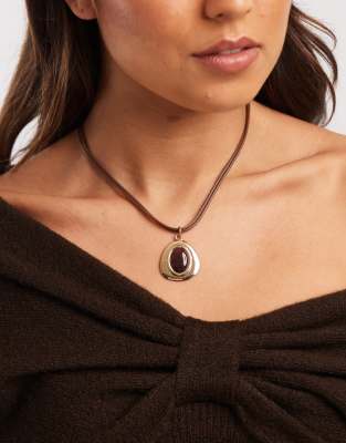 Accessorize - Halskette mit Kordel in Braun und Schmucksteinanhänger im Vintage-Stil-Brown