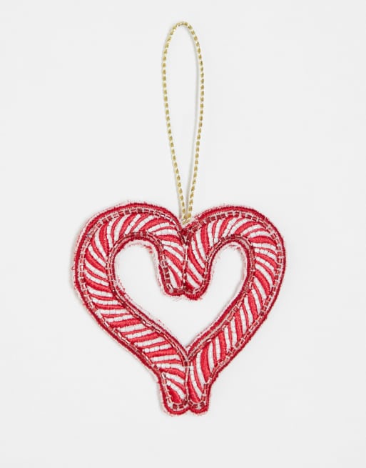 Accessorize – Herzförmiger Weihnachtsbaumschmuck im Zuckerstangen-Design in Rot 