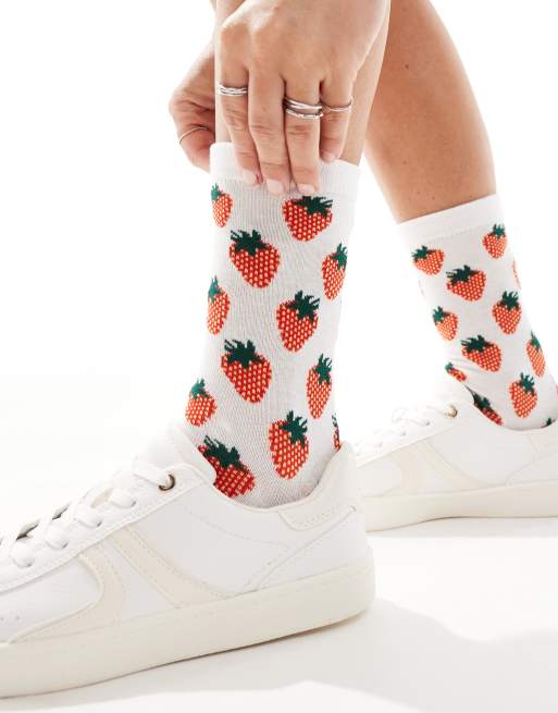 Accessorize - Hvide sokker med rødt jordbærprint