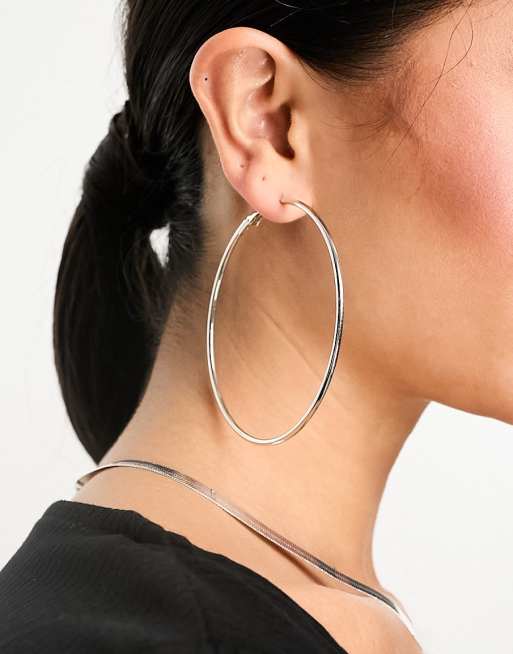 Simple silver online hoop earrings