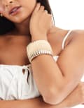 [Accessorize] Accessorize large statement ribbed bangle in gold No Size GOLD