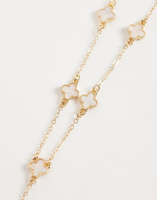 Accessorize lariat station clover necklace in gold, 4 of 4