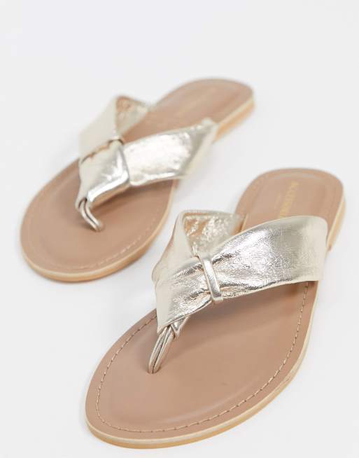 Knot deals flip flops