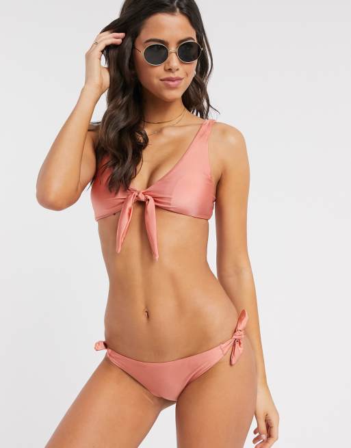Accessorize – Majtki od bikini z ozdobnymi wiązaniami po bokach w kolorze koralowym