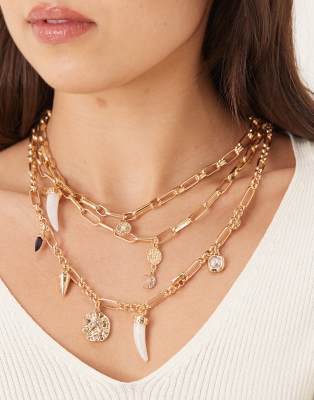 Accessorize - Mehrreihige Halskette in Goldoptik mit Anhängern-Goldfarben