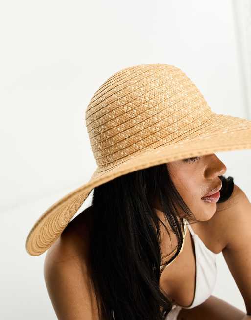 Beige store floppy hat