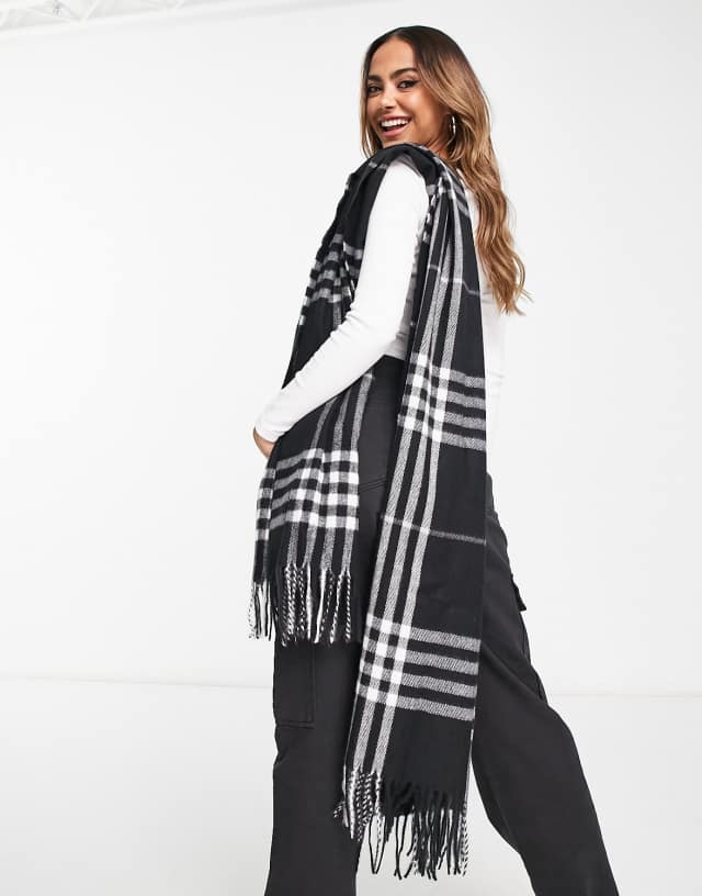 Accessorize mono plaid blanket scarf