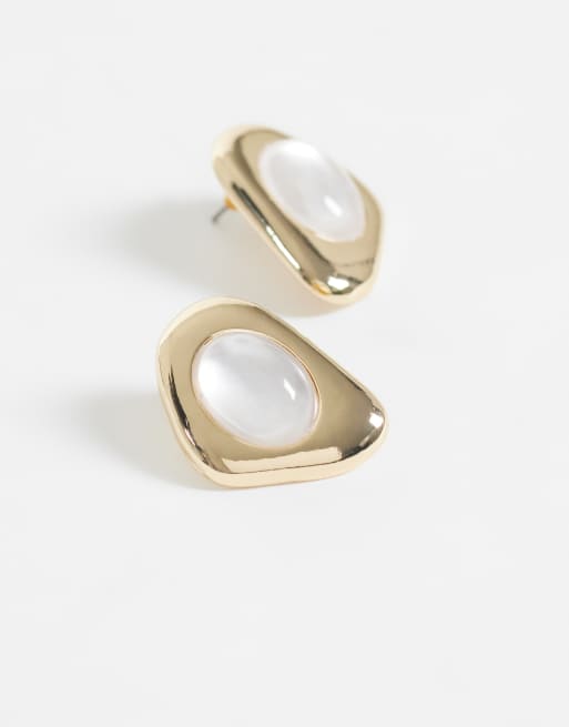 Accessorize Ohrstecker mit weißem Stein und geschmolzenem Schild-Design in Gold, 3 von 4