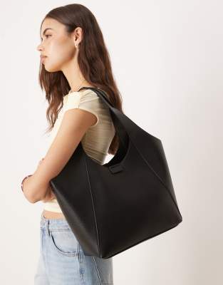 Accessorize - Oversize-Schultertasche in Schwarz