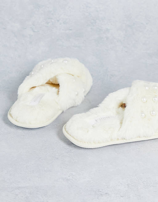 Pantofole morbide color crema con perle sintetiche Asos Donna Abbigliamento Abbigliamento per la notte Loungewear 