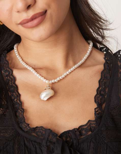 Accessorize pearlised shell pendant necklace in white - view 1
