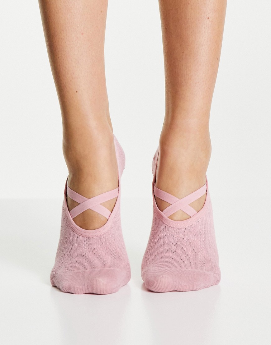 Accessorize pilates socks with grips in pink