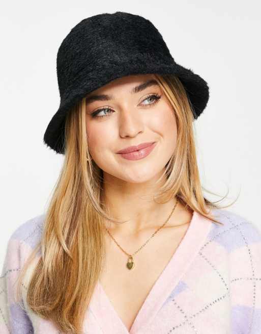 Accessorize store bucket hat