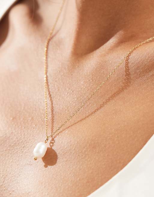 Accessorize – Pozłacany naszyjnik ze stali nierdzewnej z zawieszką z perłą, 3 z 4